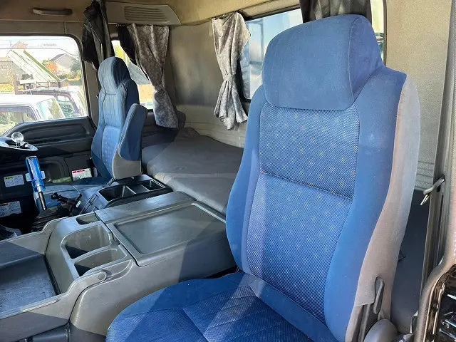 いすゞ ギガ QKG-CXZ77AT(6x4)の写真21