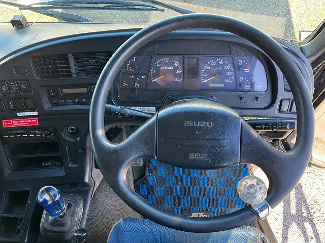 いすゞ ギガ QKG-CXZ77AT(6x4)の写真22