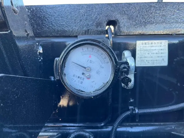 いすゞ ギガ QKG-CXZ77AT(6x4)の写真36