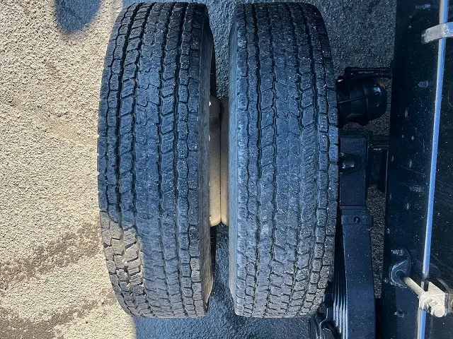 いすゞ ギガ QKG-CXZ77AT(6x4)の写真45