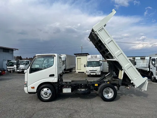 日野 デュトロ TKG-XZU620T(2WD)の写真14