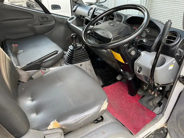 日野 デュトロ TKG-XZU620T(2WD)の写真21