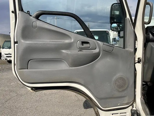 日野 デュトロ TKG-XZU620T(2WD)の写真24