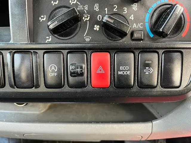 日野 デュトロ TKG-XZU620T(2WD)の写真32