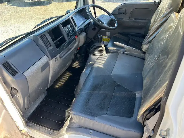 いすゞ エルフ TKG-NKR85AN(未入力/関係無)の写真25