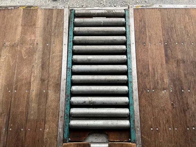 いすゞ ギガ PKG-CYJ77W8(8x4)の写真15