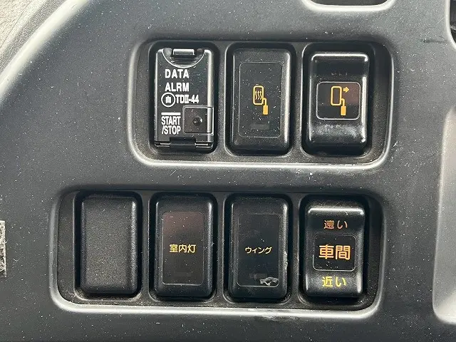 いすゞ ギガ PKG-CYJ77W8(8x4)の写真30