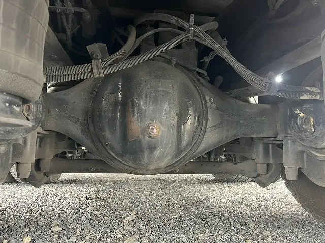 いすゞ ギガ PKG-CYJ77W8(8x4)の写真44