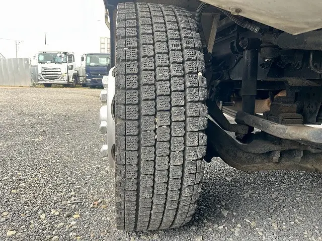 いすゞ ギガ PKG-CYJ77W8(8x4)の写真45