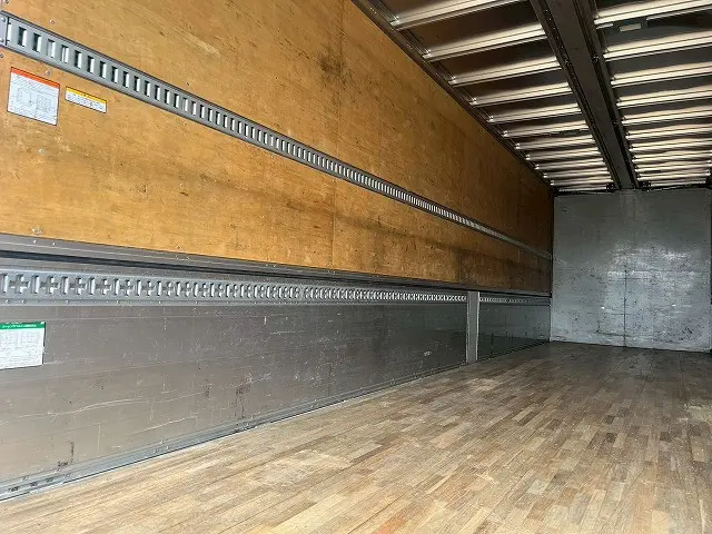 UD クオン QPG-CG5ZA(8x4)の写真15