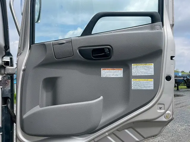 UD クオン QPG-CG5ZA(8x4)の写真19