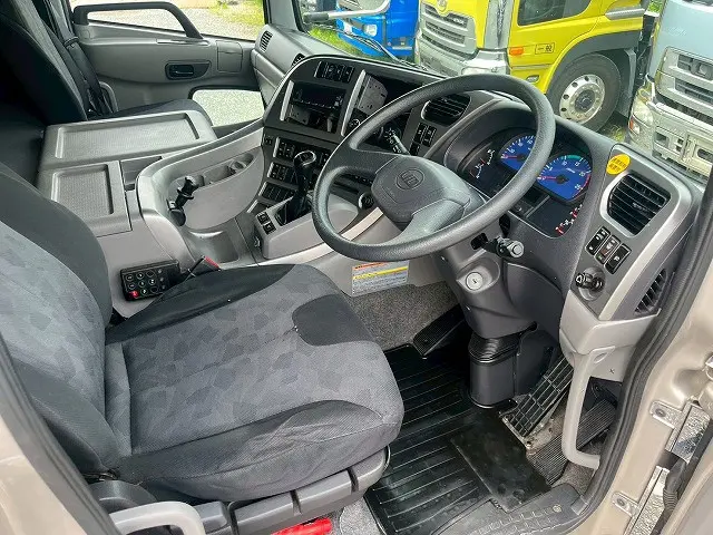 UD クオン QPG-CG5ZA(8x4)の写真20