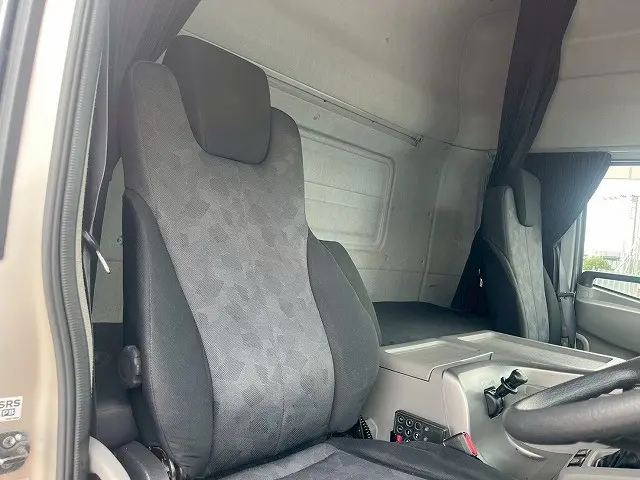 UD クオン QPG-CG5ZA(8x4)の写真21