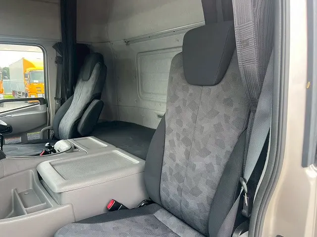 UD クオン QPG-CG5ZA(8x4)の写真25