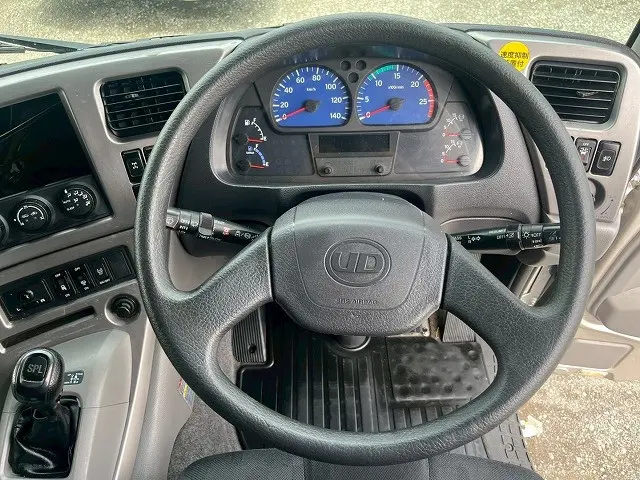 UD クオン QPG-CG5ZA(8x4)の写真27