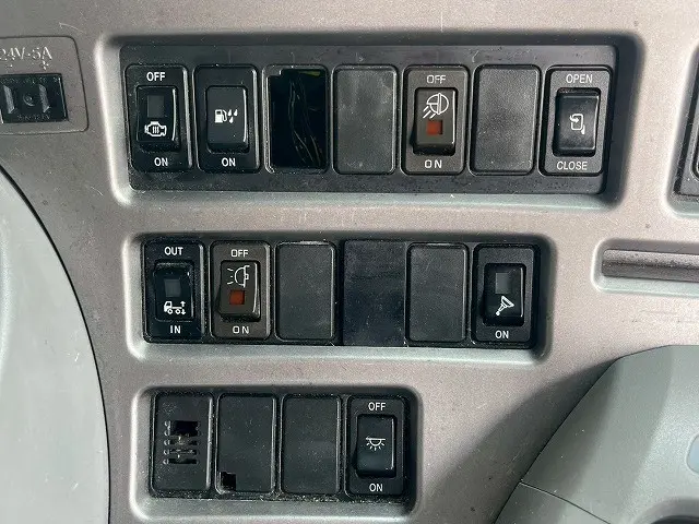 UD クオン QPG-CG5ZA(8x4)の写真29