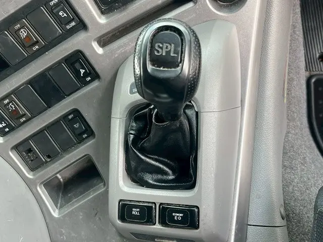 UD クオン QPG-CG5ZA(8x4)の写真35