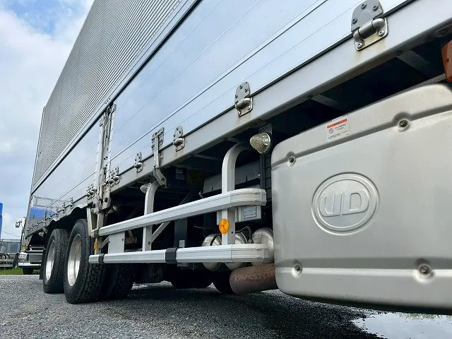 UD クオン QPG-CG5ZA(8x4)の写真37