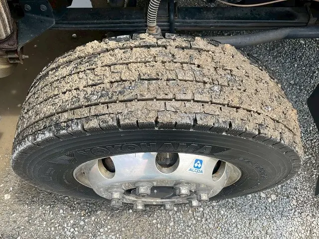 UD クオン QPG-CG5ZA(8x4)の写真47