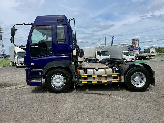 ★H25-ギガ・トラクターヘッド★海コン緩和時11.5トン！★ハイルーフ！★★|いすゞ ギガ QKG-EXD52AD(未入力/関係無)の写真10