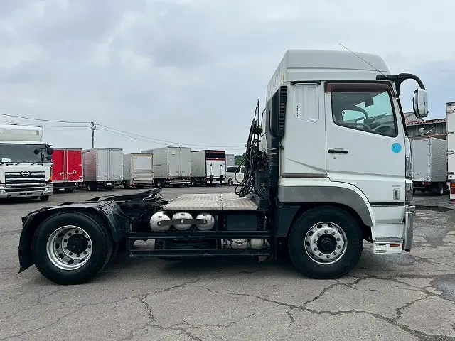 ★★7速MT！★中間尺ホイールベース！★H27-スーパーグレート・トラクターヘッド★|三菱 スーパーグレート QPG-FP64VER(未入力/関係無)の写真6