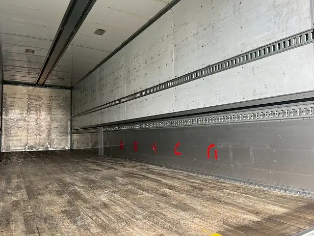 日野 プロフィア QPG-FR1EXEG(6x2)の写真17