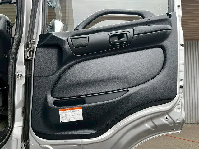 日野 プロフィア QPG-FR1EXEG(6x2)の写真19