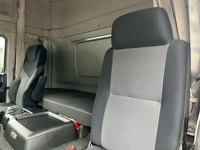 日野 プロフィア QPG-FR1EXEG(6x2)の写真25