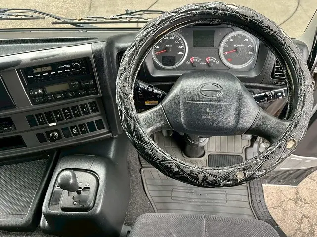 日野 プロフィア QPG-FR1EXEG(6x2)の写真27