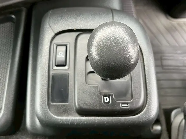 日野 プロフィア QPG-FR1EXEG(6x2)の写真35