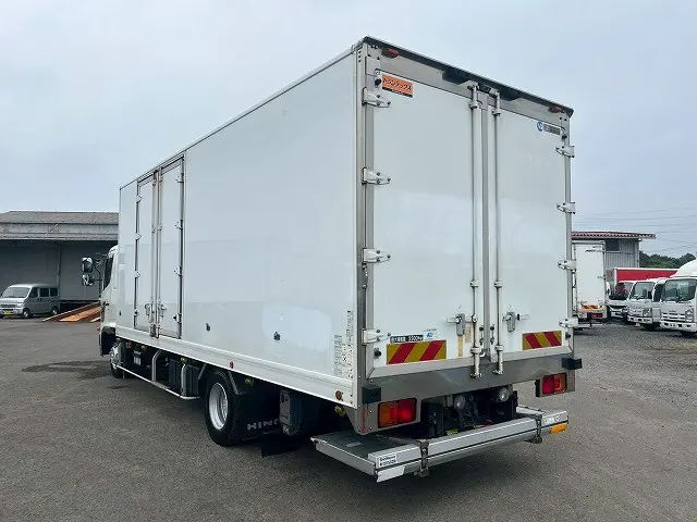 ★★格納式パワーゲート！★ベッド付！★H28-レンジャー・冷蔵冷凍車PG★|日野 レンジャー TKG-FD7JLAG(未入力/関係無)の写真8