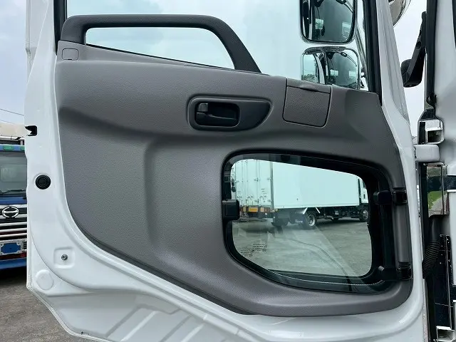 UD クオン 2PG-GK5AAB(未入力/関係無)の写真21