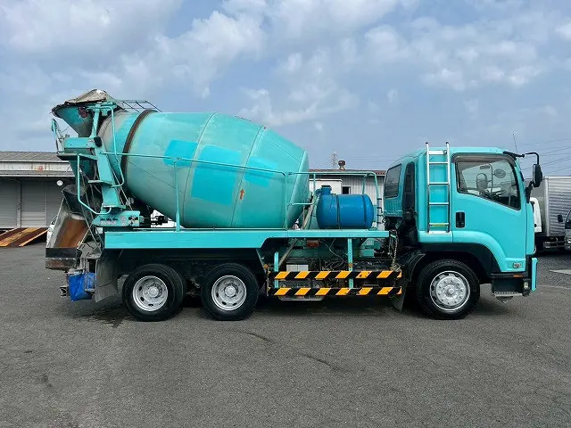 ★増トン車!★11トン積載!★3軸2デフ!★H26-増トンフォワード・コンクリートミキサー車|いすゞ フォワード QDG-FVZ34U2(6x4)の写真5
