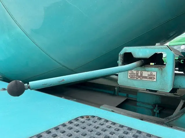 いすゞ フォワード QDG-FVZ34U2(6x4)の写真15