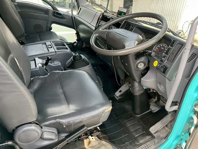いすゞ フォワード QDG-FVZ34U2(6x4)の写真22