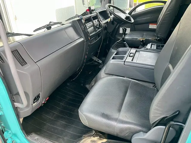 いすゞ フォワード QDG-FVZ34U2(6x4)の写真25