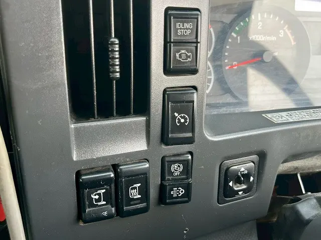 いすゞ フォワード QDG-FVZ34U2(6x4)の写真31