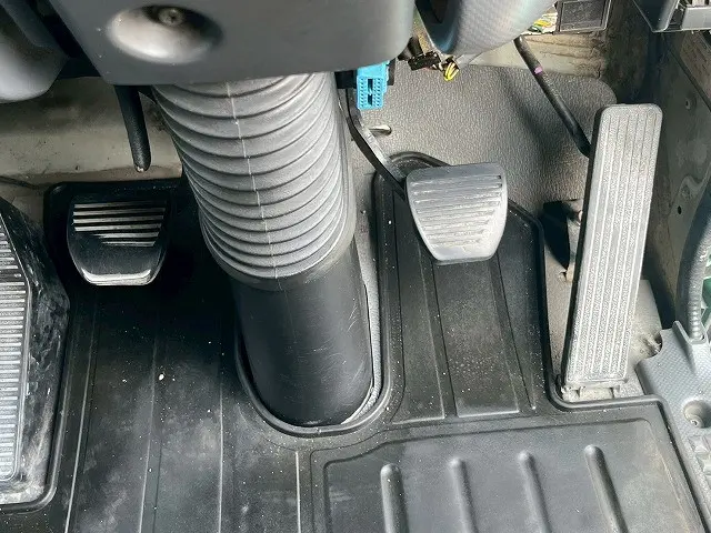 いすゞ フォワード QDG-FVZ34U2(6x4)の写真34