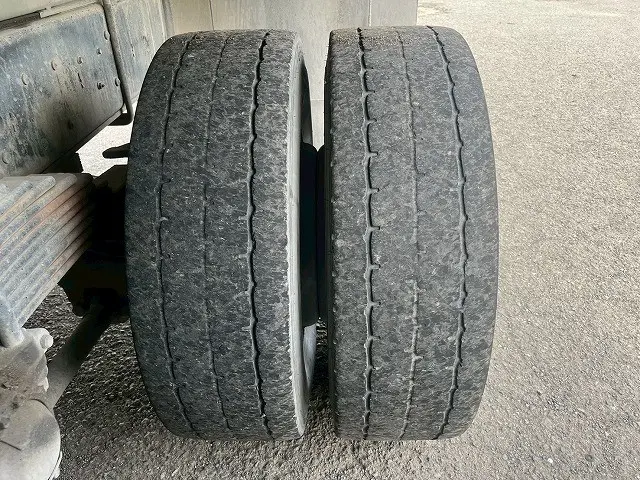 いすゞ フォワード QDG-FVZ34U2(6x4)の写真44