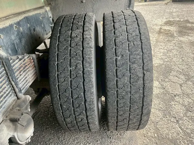 いすゞ フォワード QDG-FVZ34U2(6x4)の写真46