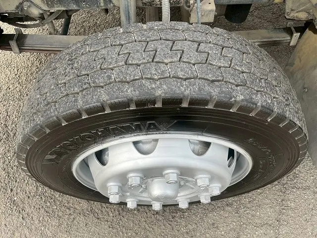 いすゞ フォワード QDG-FVZ34U2(6x4)の写真48