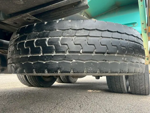 いすゞ フォワード QDG-FVZ34U2(6x4)の写真49