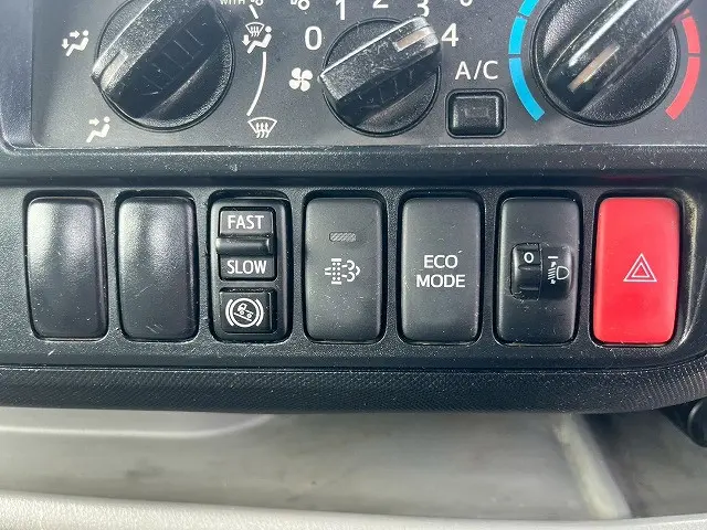 日野 デュトロ TKG-XZU720M(未入力/関係無)の写真35