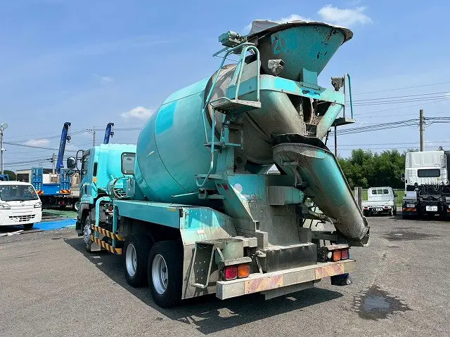 ★★ワンオーナー!★KYB製・8.9立米!★H26-増トンフォワード・コンクリートミキサー車★|いすゞ フォワード QDG-FVZ34U2(6x4)の写真8