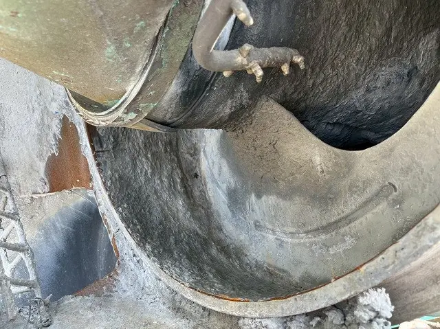 いすゞ フォワード QDG-FVZ34U2(6x4)の写真16