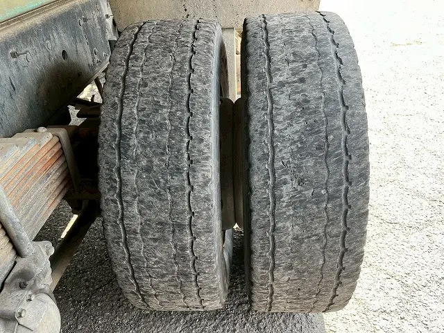 いすゞ フォワード QDG-FVZ34U2(6x4)の写真46