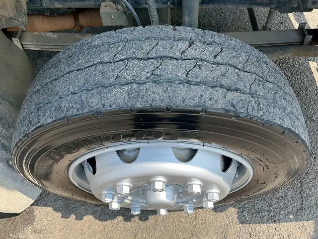 いすゞ フォワード QDG-FVZ34U2(6x4)の写真47