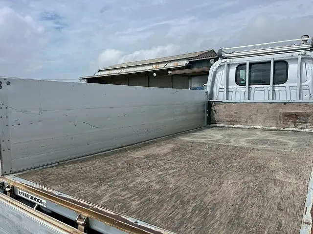 いすゞ エルフ BDG-NKR85A(未入力/関係無)の写真15