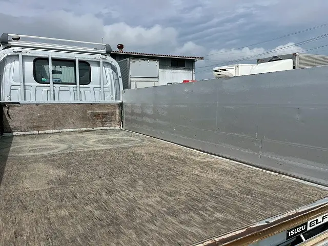 いすゞ エルフ BDG-NKR85A(未入力/関係無)の写真16