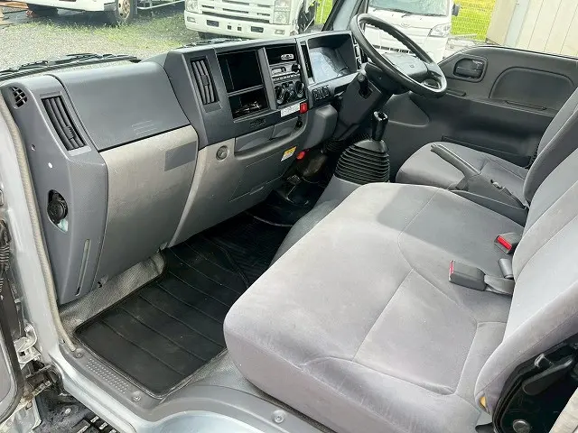 いすゞ エルフ BDG-NKR85A(未入力/関係無)の写真24